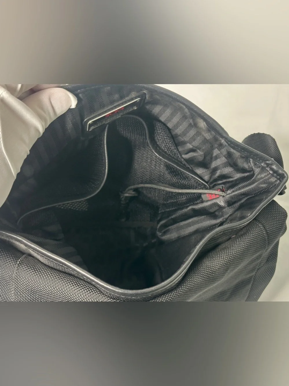 Tumi nylon messenger